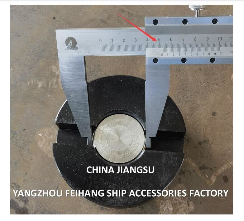 Ship'S  Bottom Plugs For Water Tank Model AW52-45N CB/T254-1997 With Stainless Steel Cock Carbon Steel Bottom Plate